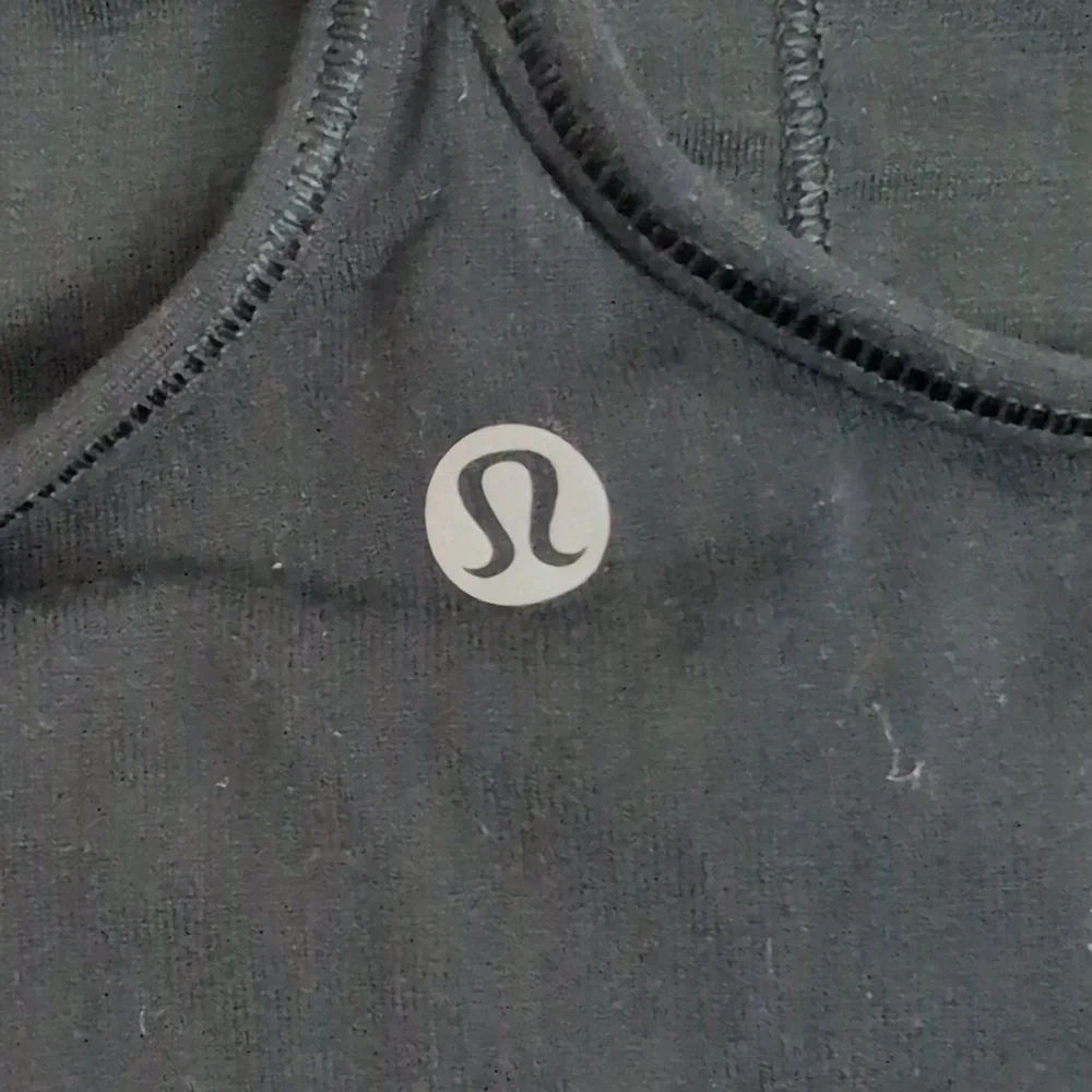 Lululemon Power Pose Tank Black size 4 Small for Light Support For A/B Cup